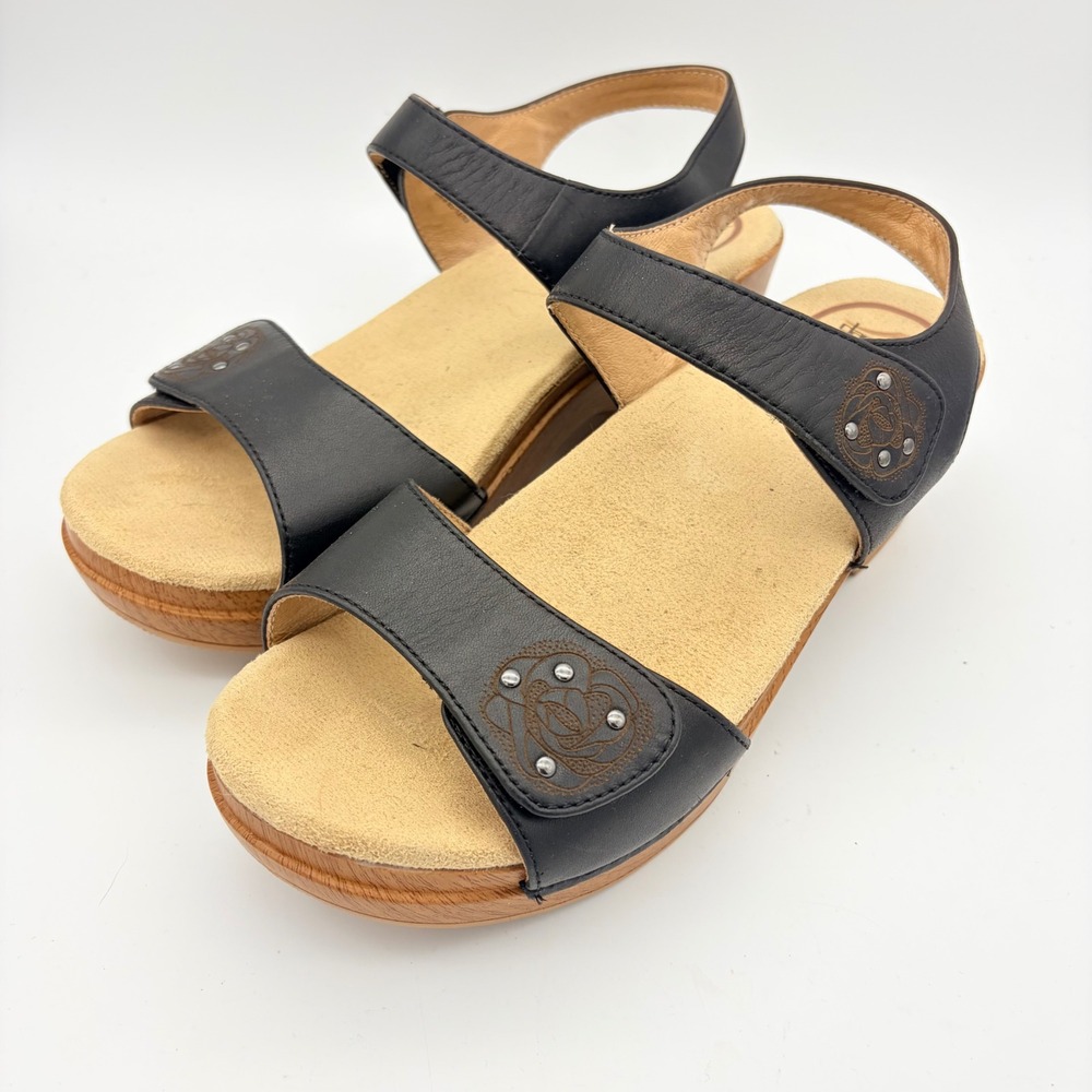 Dansko Black Leather Floral Studded Platform Sandals Size 39 Wedge Slingback